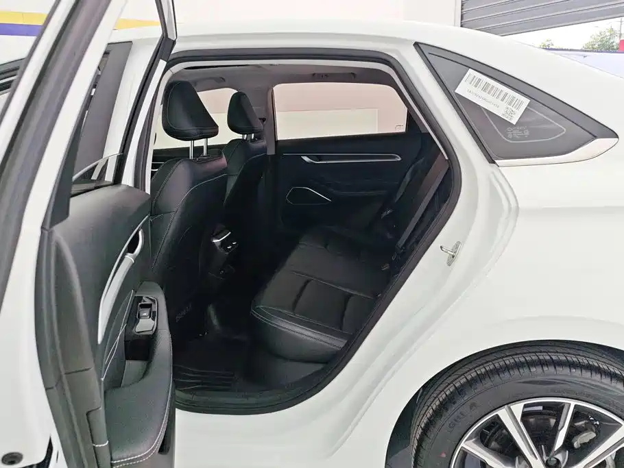 Geely Emgrand — миниатюра 11