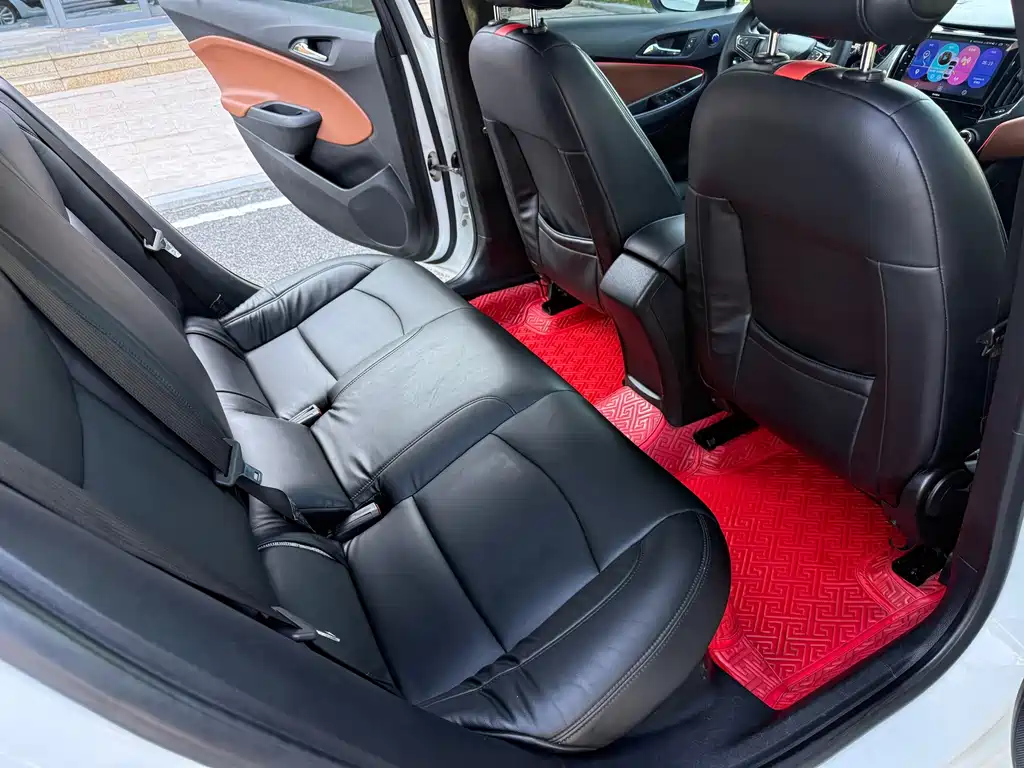 Chevrolet Cruze 320 Auto Pioneer Sunroof Edition, фото 13