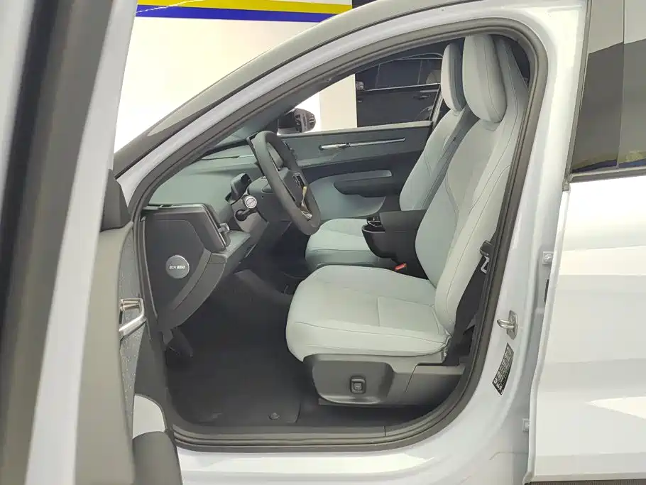 Volvo EX30 — миниатюра 9