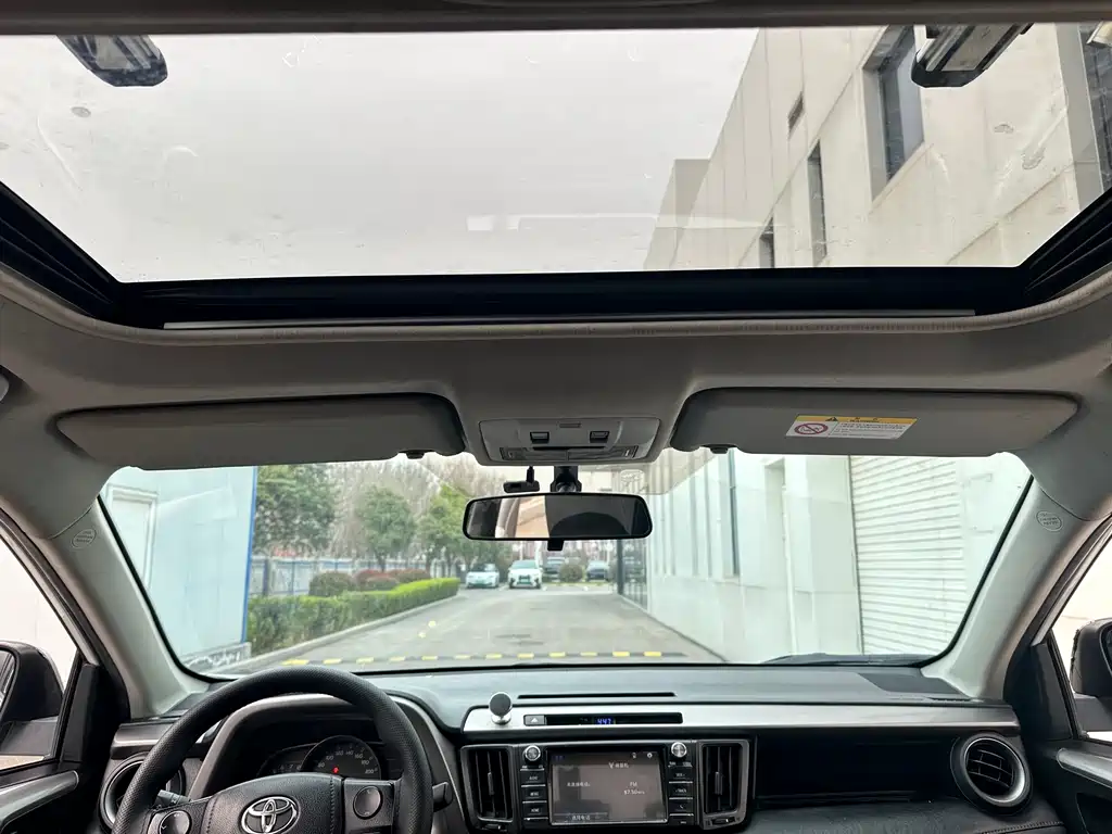 TOYOTA RAV4 RONGFANG