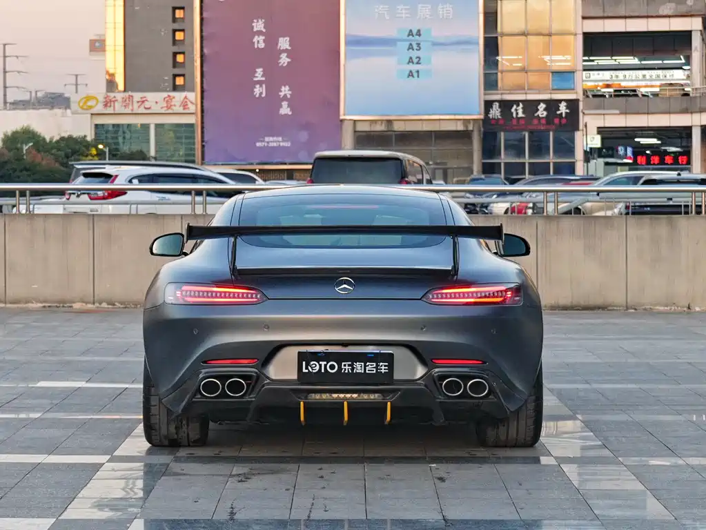MERCEDES-BENZ AMG GT