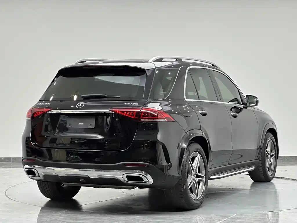 Mercedes-Benz GLE (Import) — миниатюра 8