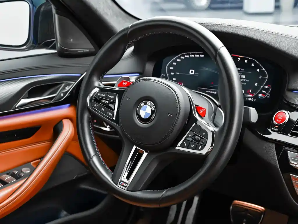 BMW M5 — миниатюра 7