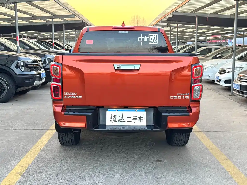Isuzu D-MAX — миниатюра 5