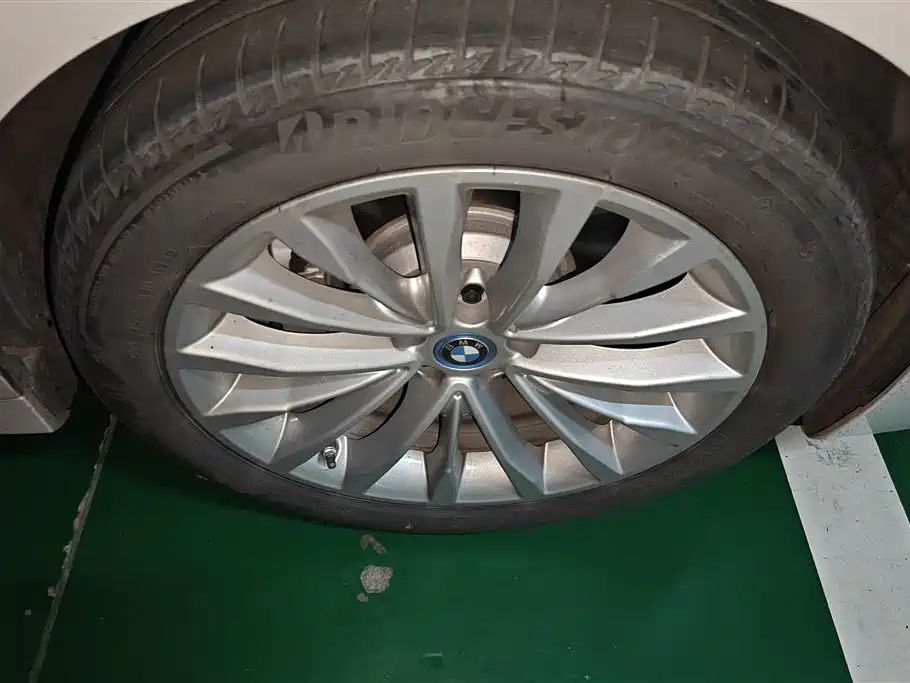 BMW 5 SERIES NEW ENERGY