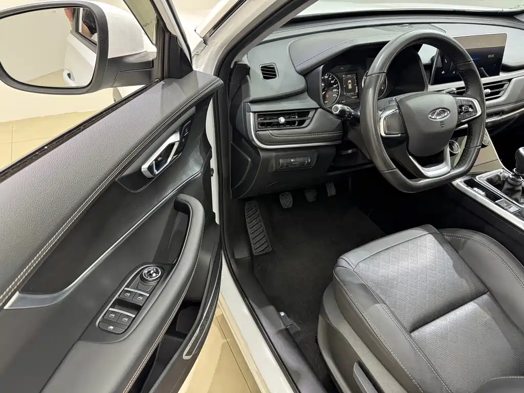 Chery Tiggo 8 - фото 12