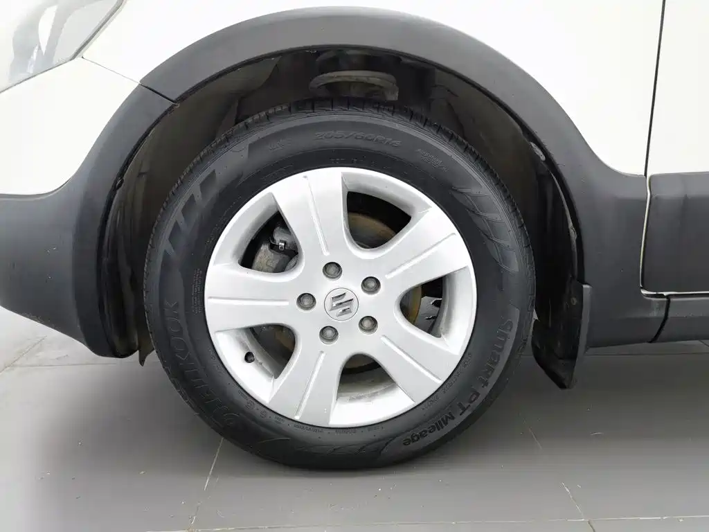 Suzuki SX4 — миниатюра 17