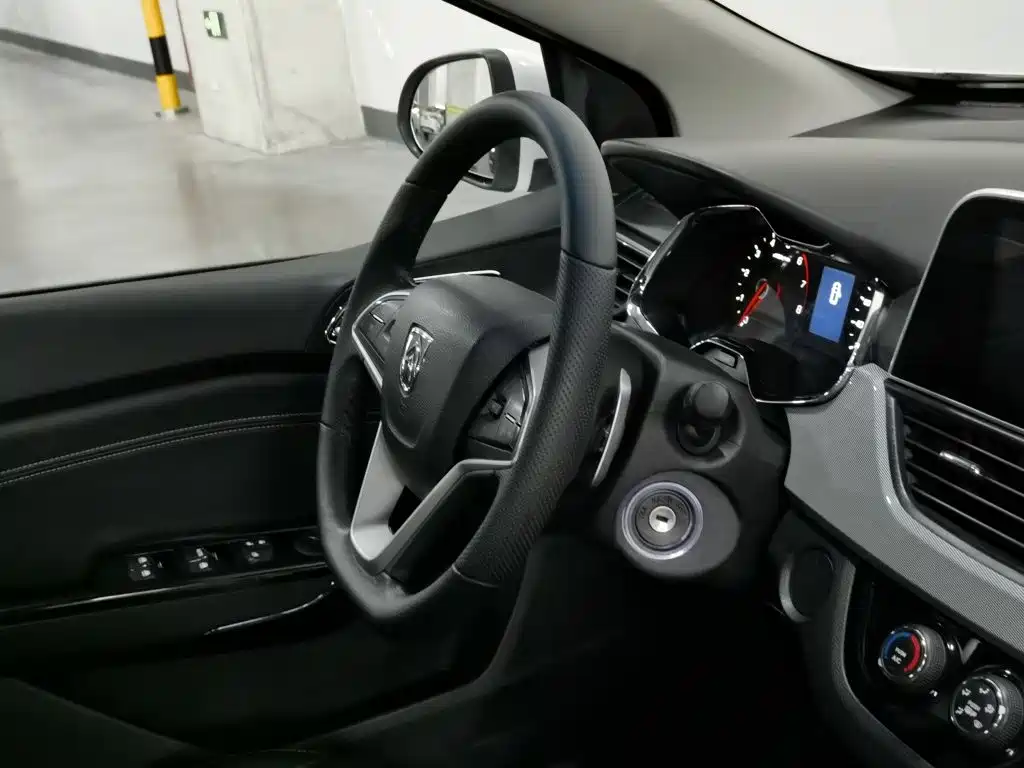 Baojun 310W — миниатюра 22