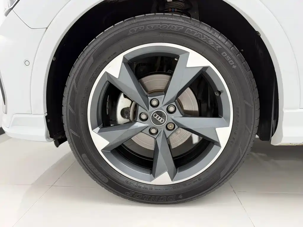 Audi Q3 — миниатюра 13