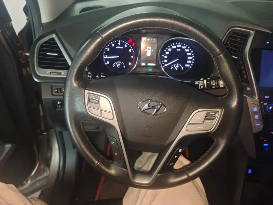 Hyundai Santa Fe — миниатюра 15