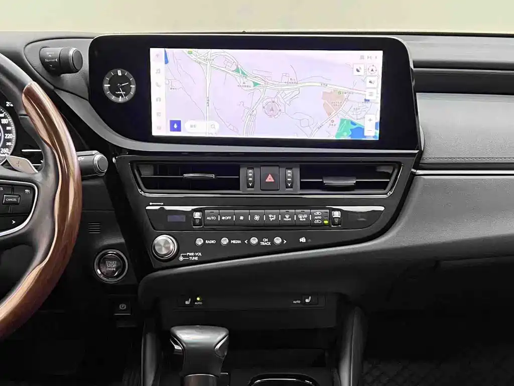Lexus ES — миниатюра 20