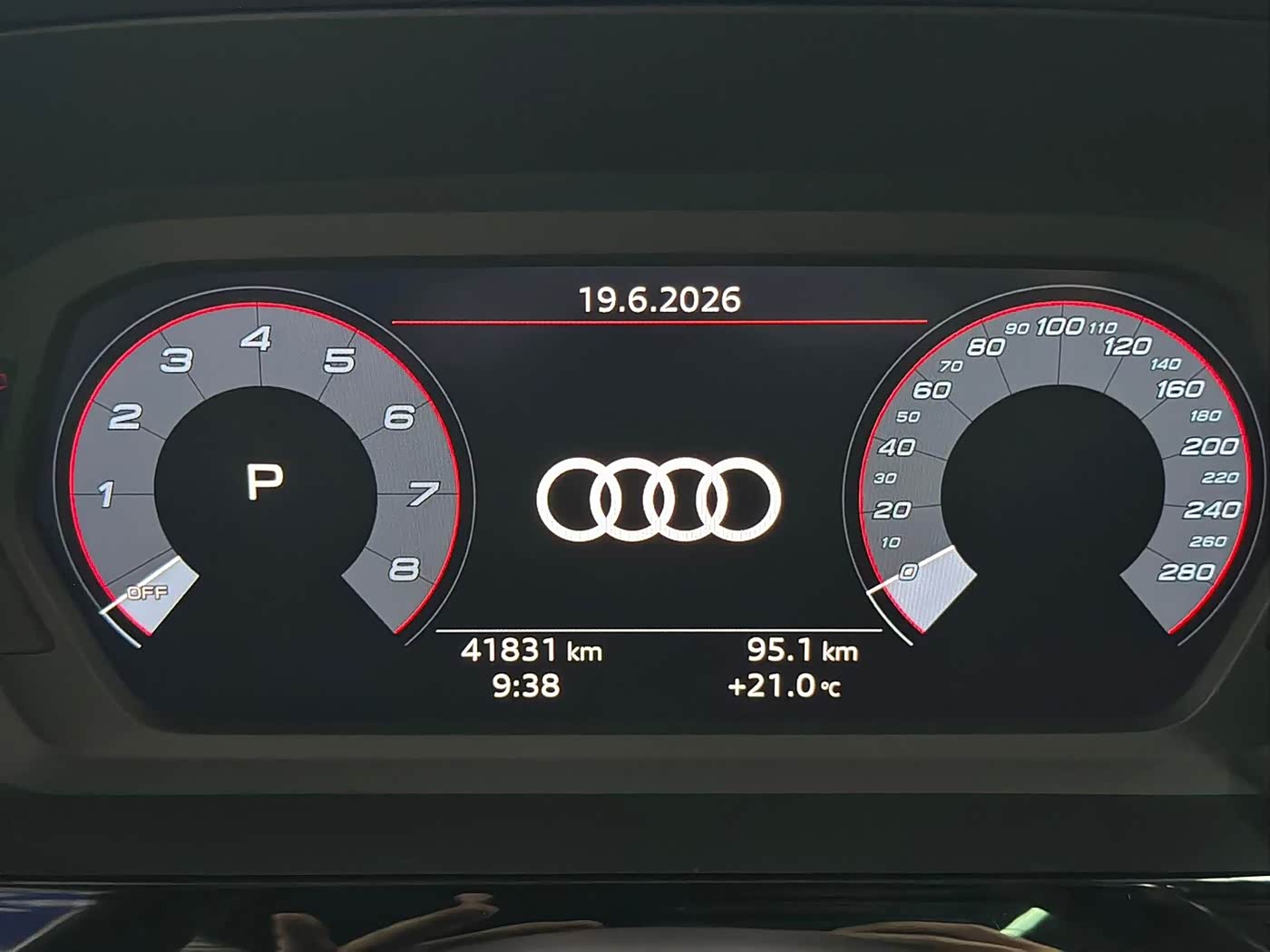 Audi A3 1.4 л 2023 г. Зелёный, пробег 41800 км