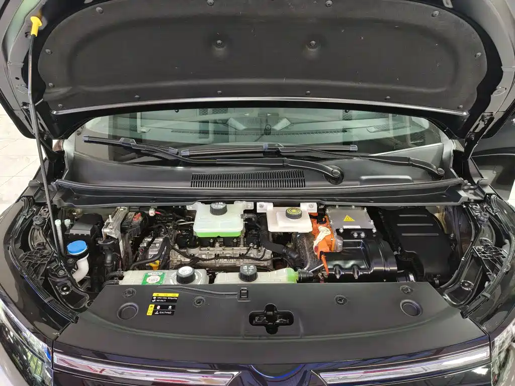 GAC Motor 传祺E8 PHEV — миниатюра 20
