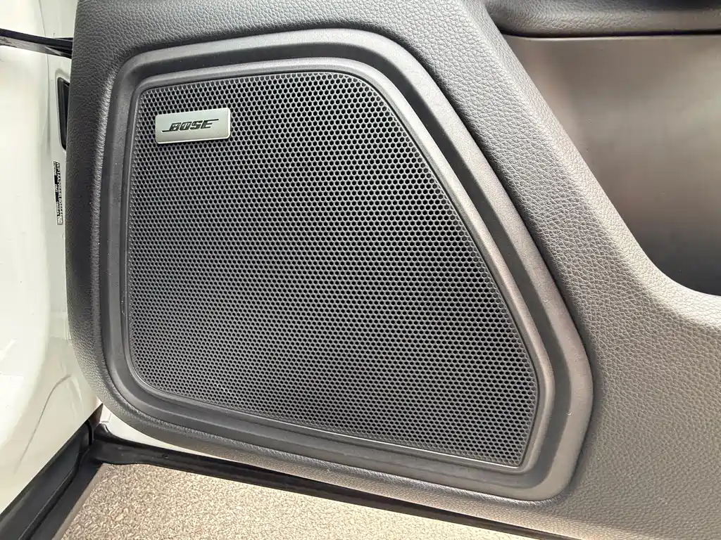 Porsche Macan — миниатюра 16