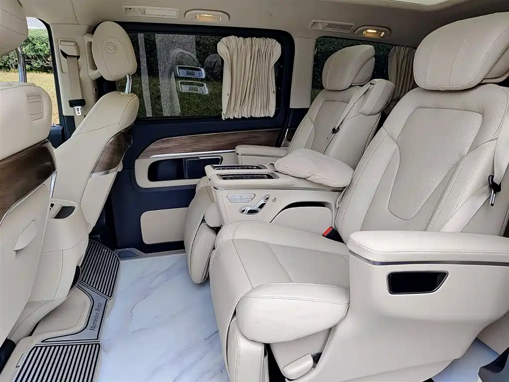 MERCEDES-BENZ V CLASS