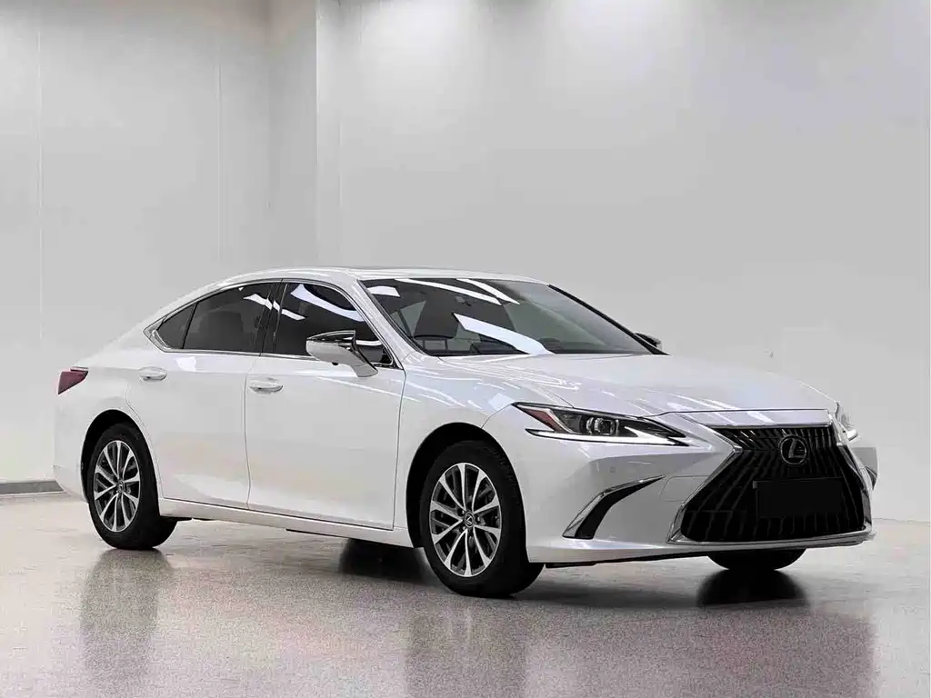 Lexus ES — миниатюра 3