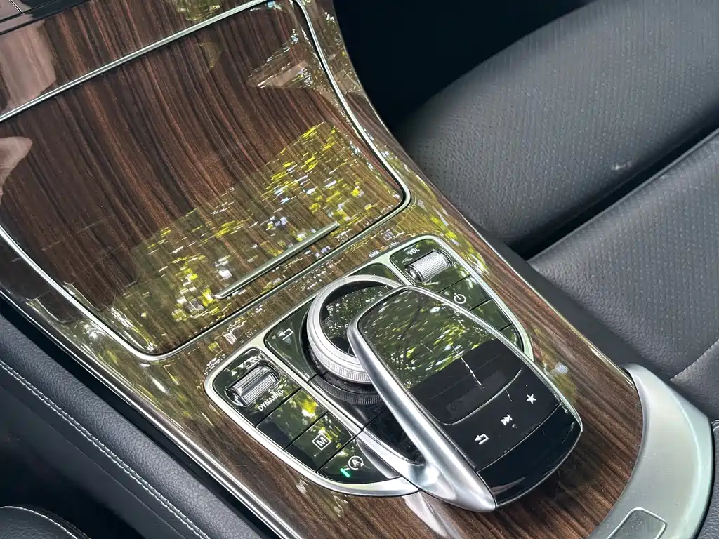 Mercedes-Benz GLC — миниатюра 13