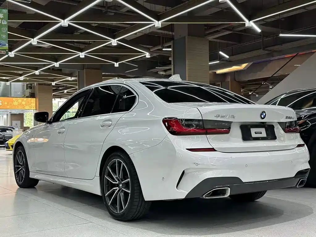 BMW 3 Series — миниатюра 4