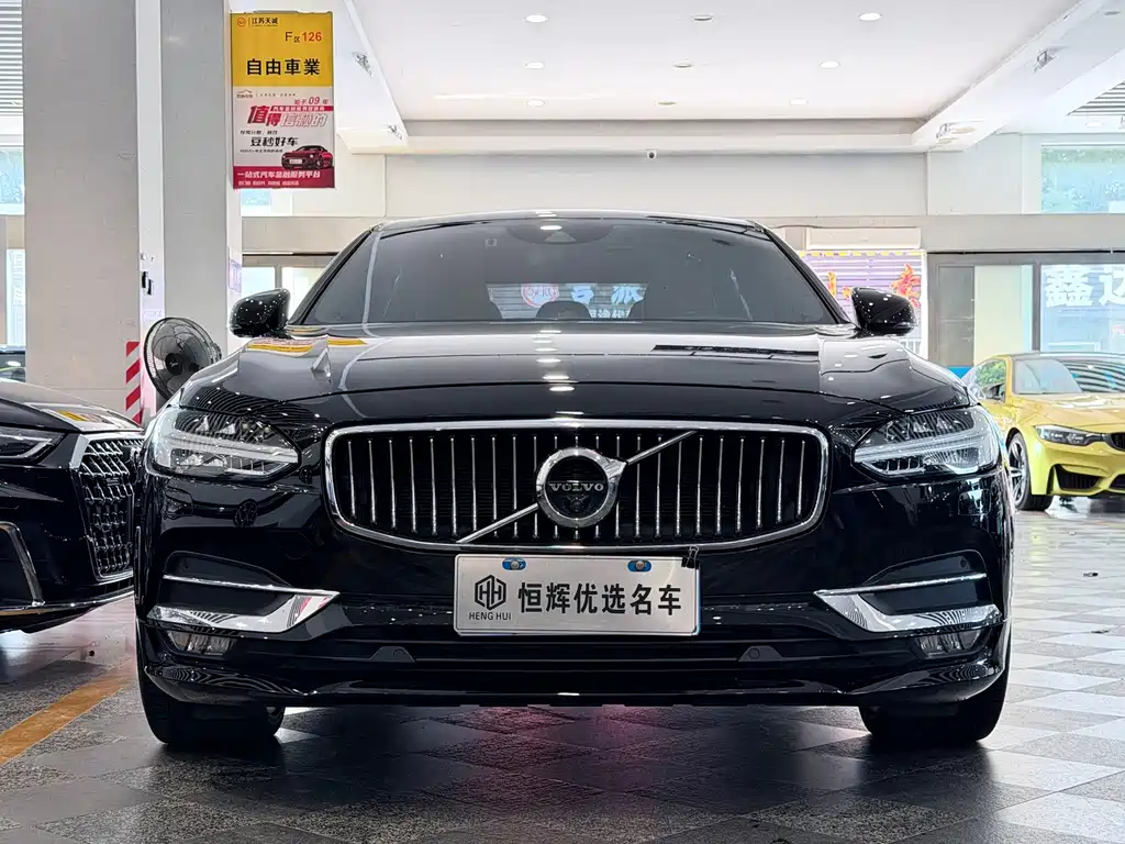 Volvo S90 — миниатюра 2
