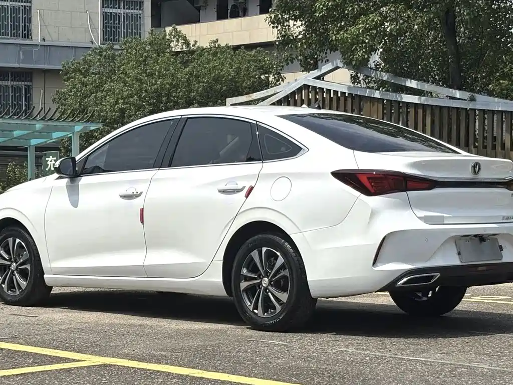 Changan Eado — миниатюра 14