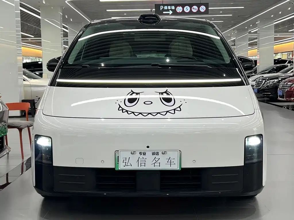 Li Auto Li MEGA — миниатюра 2