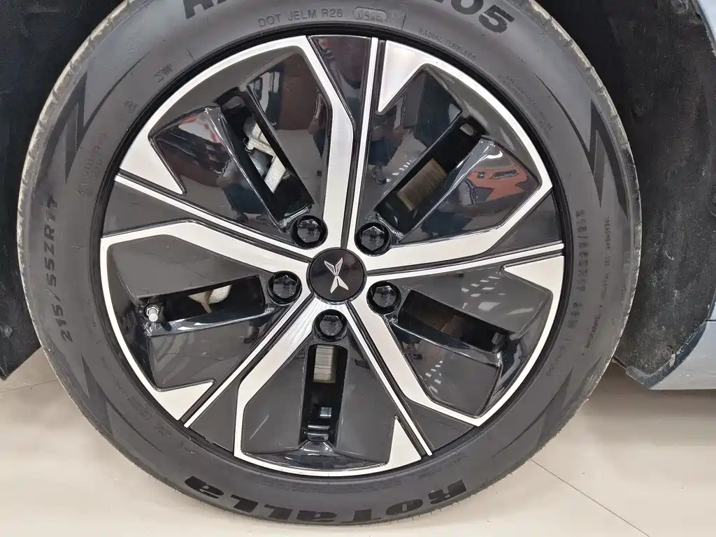 XPeng P5 — миниатюра 18