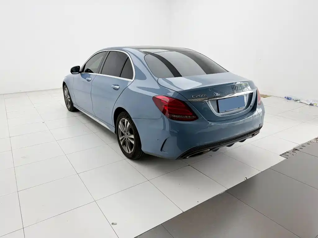 Mercedes-Benz C-Class — миниатюра 9