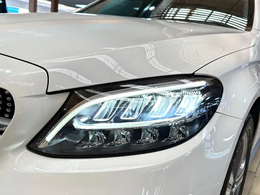 Mercedes-Benz C-Class — миниатюра 29