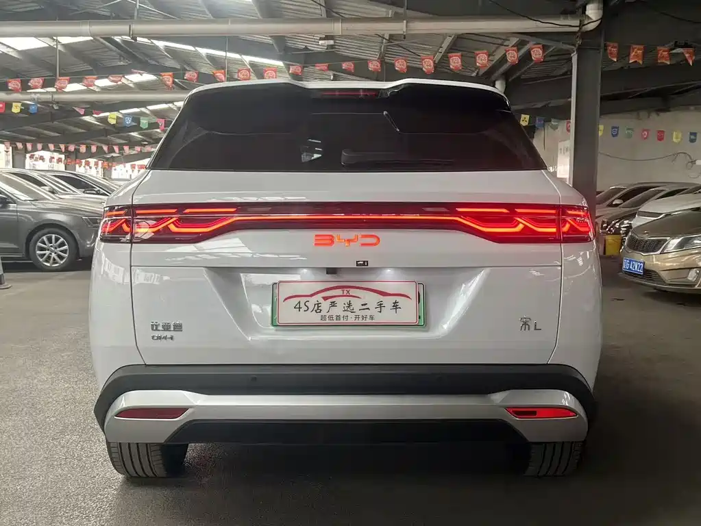 BYD L DM-i — миниатюра 8