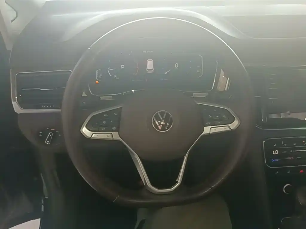 Volkswagen Viloran — миниатюра 11