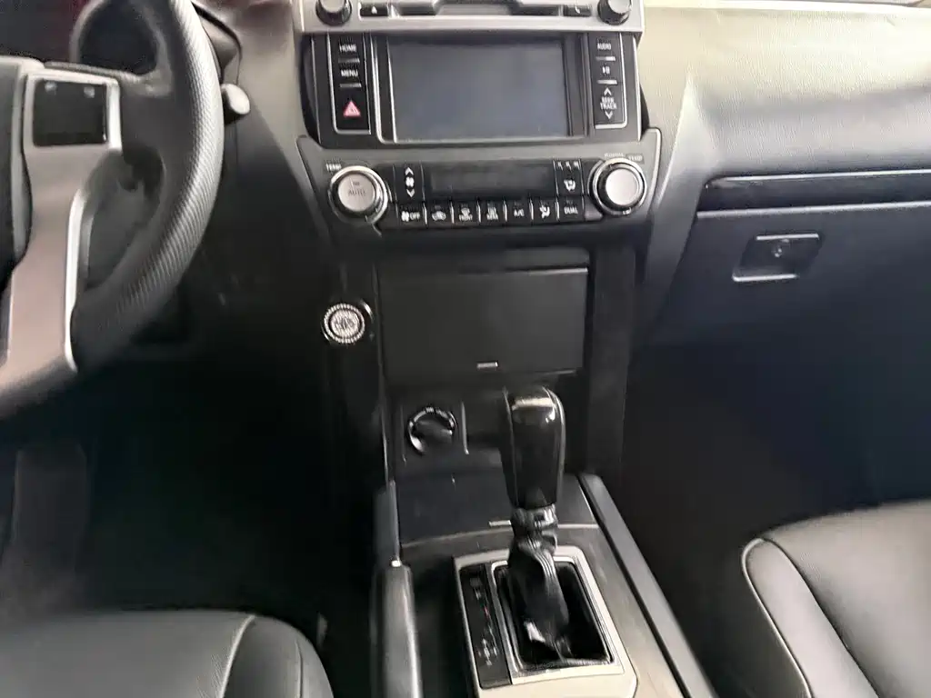 Toyota Prado — миниатюра 15