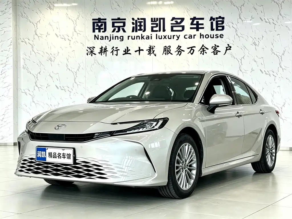 Toyota Camry 2024