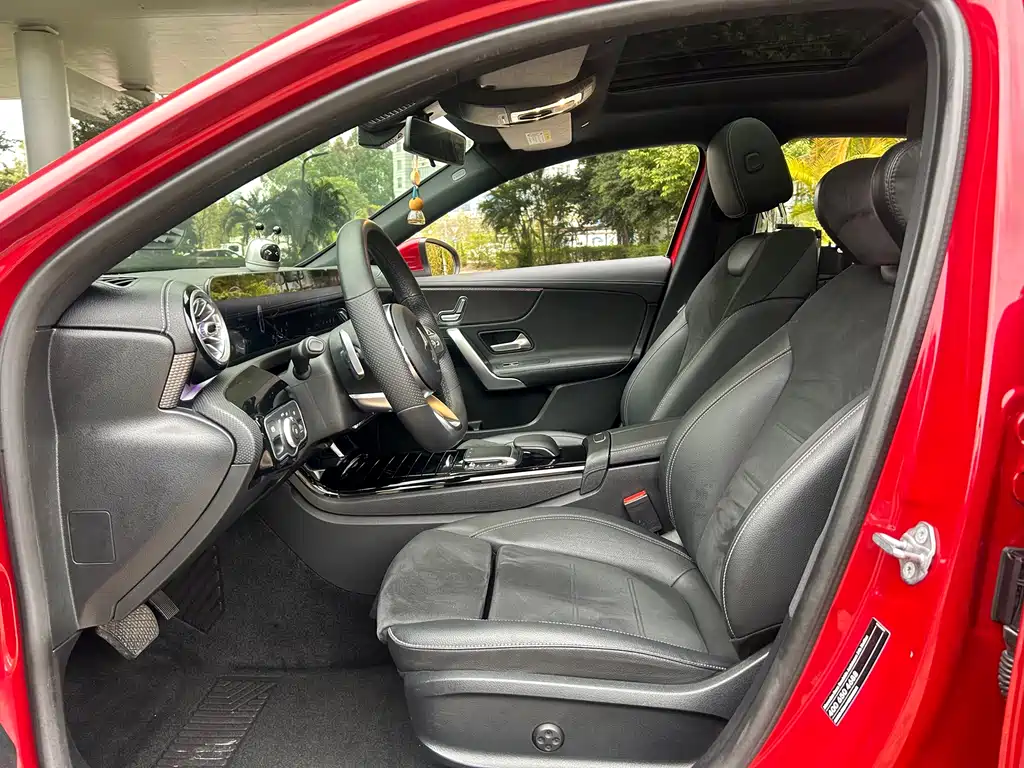 MERCEDES-BENZ A CLASS