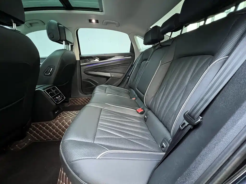 Volkswagen Passat — миниатюра 20