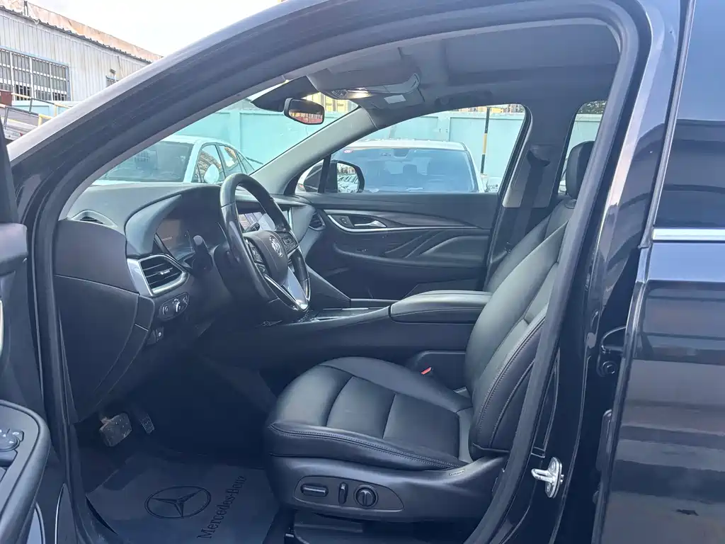Buick Enclave — миниатюра 8