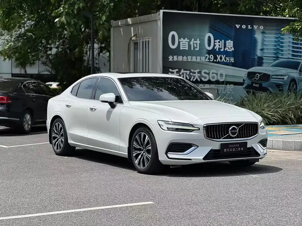 Volvo S60 — миниатюра 3
