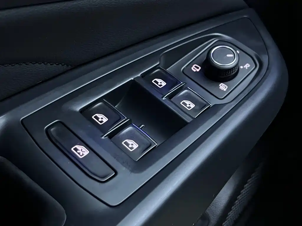 Volkswagen Passat — миниатюра 14