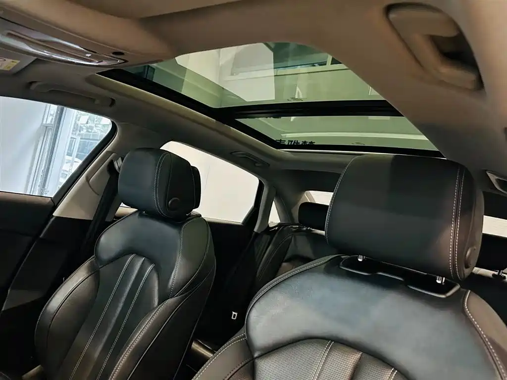 Audi A4L — миниатюра 13