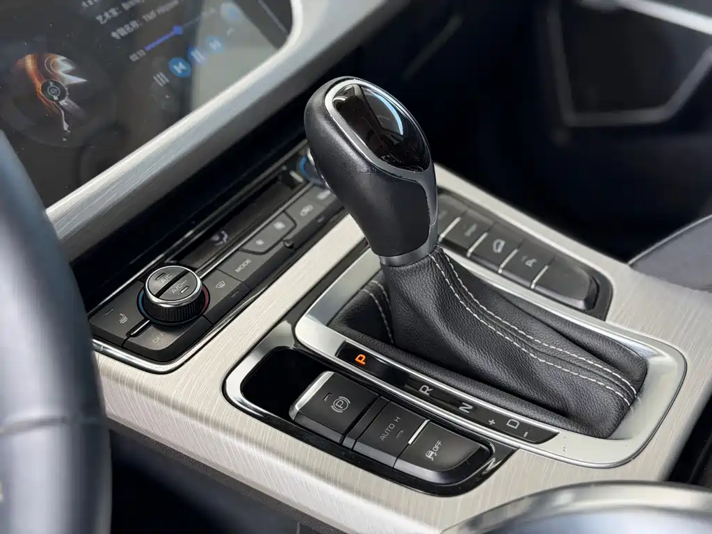 GEELY AUTOMOBILE BOYUE