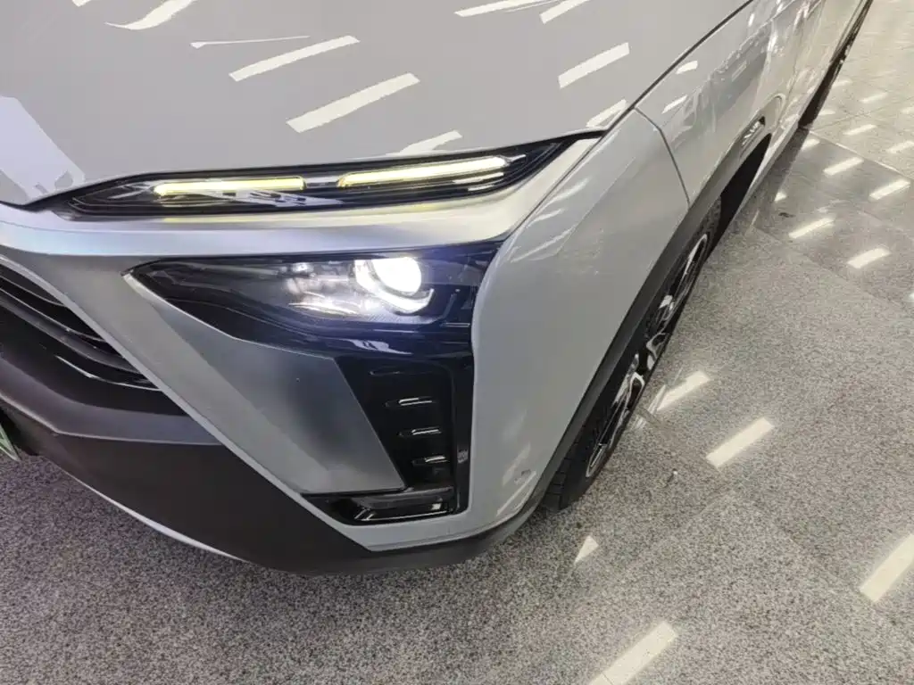 NIO ES8 — миниатюра 24