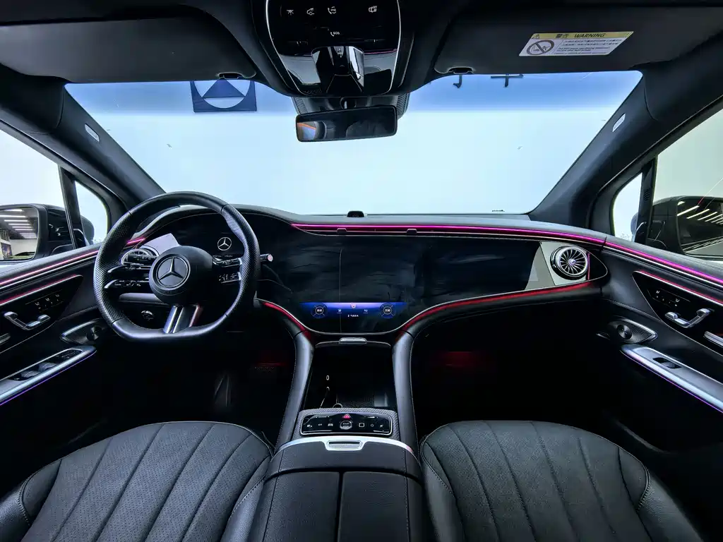 MERCEDES-BENZ EQE SUV