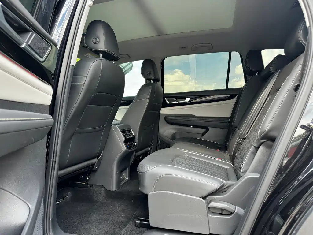 Volkswagen Teramont — миниатюра 5