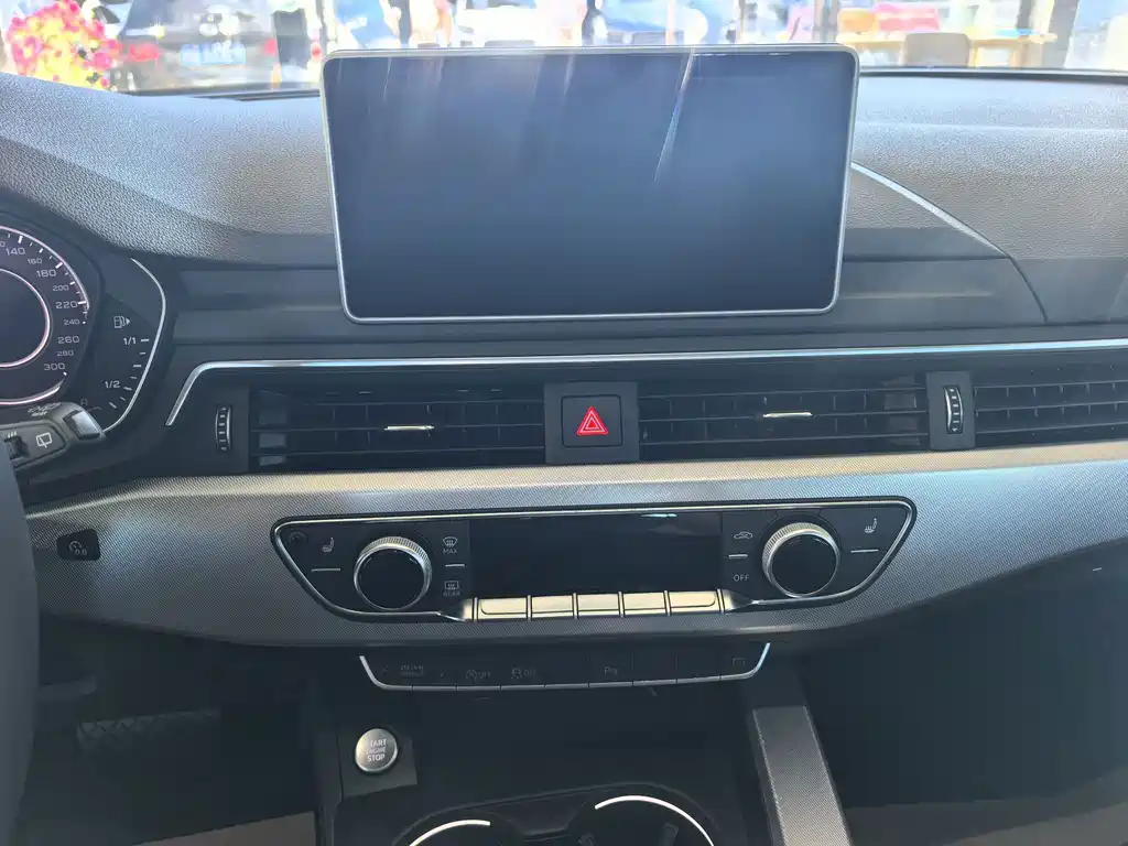 Audi A4 (Import) — миниатюра 10