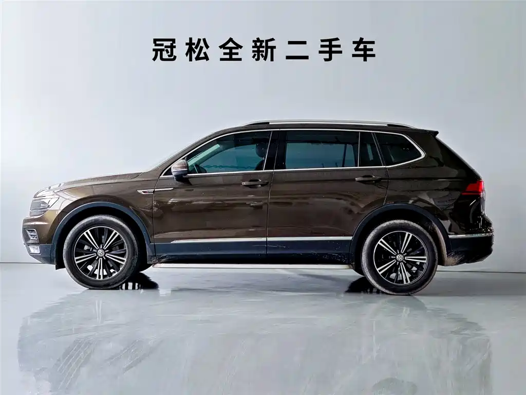 Volkswagen Tiguan L L 2017 380TSI AT Luxury