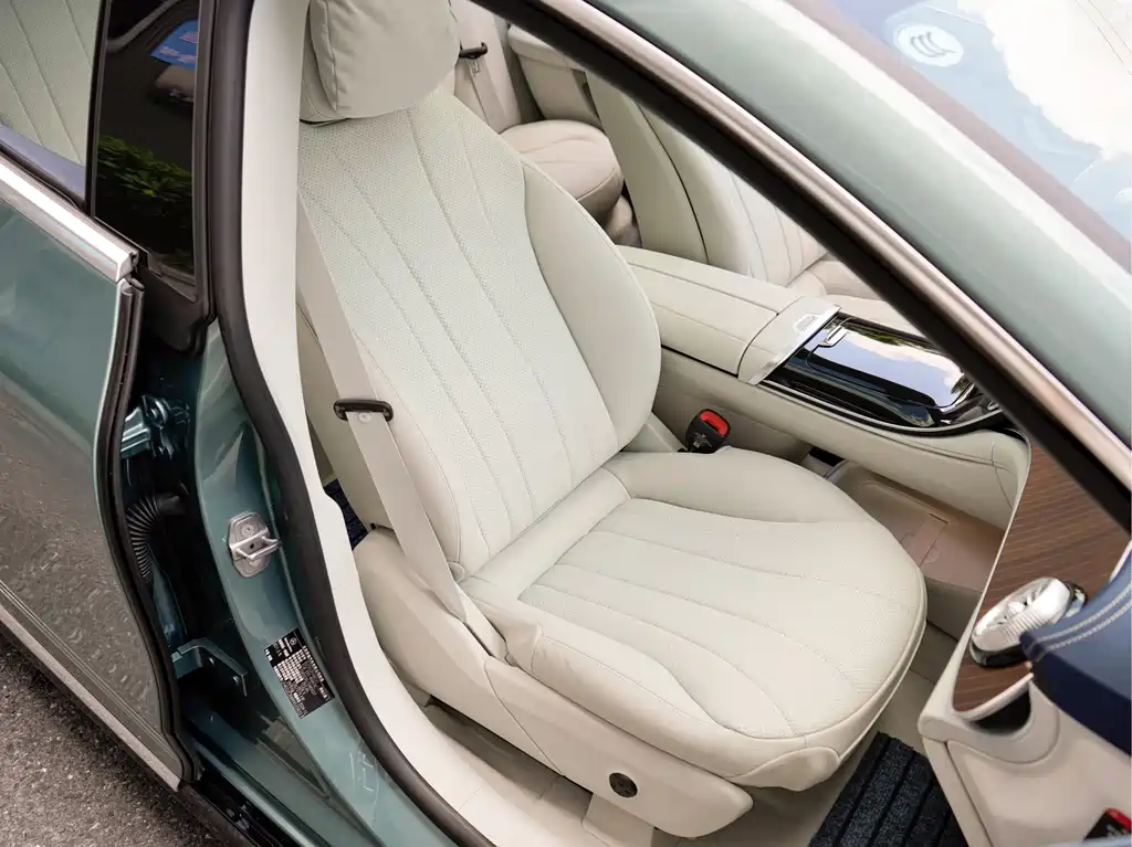 Mercedes-Benz EQE — миниатюра 18
