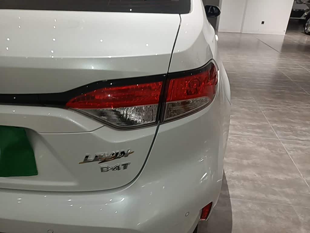 Toyota Levin 1.2 л 2021 г. Белый, пробег 8500 км