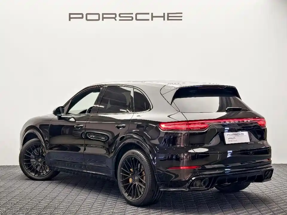 Porsche Cayenne — миниатюра 5