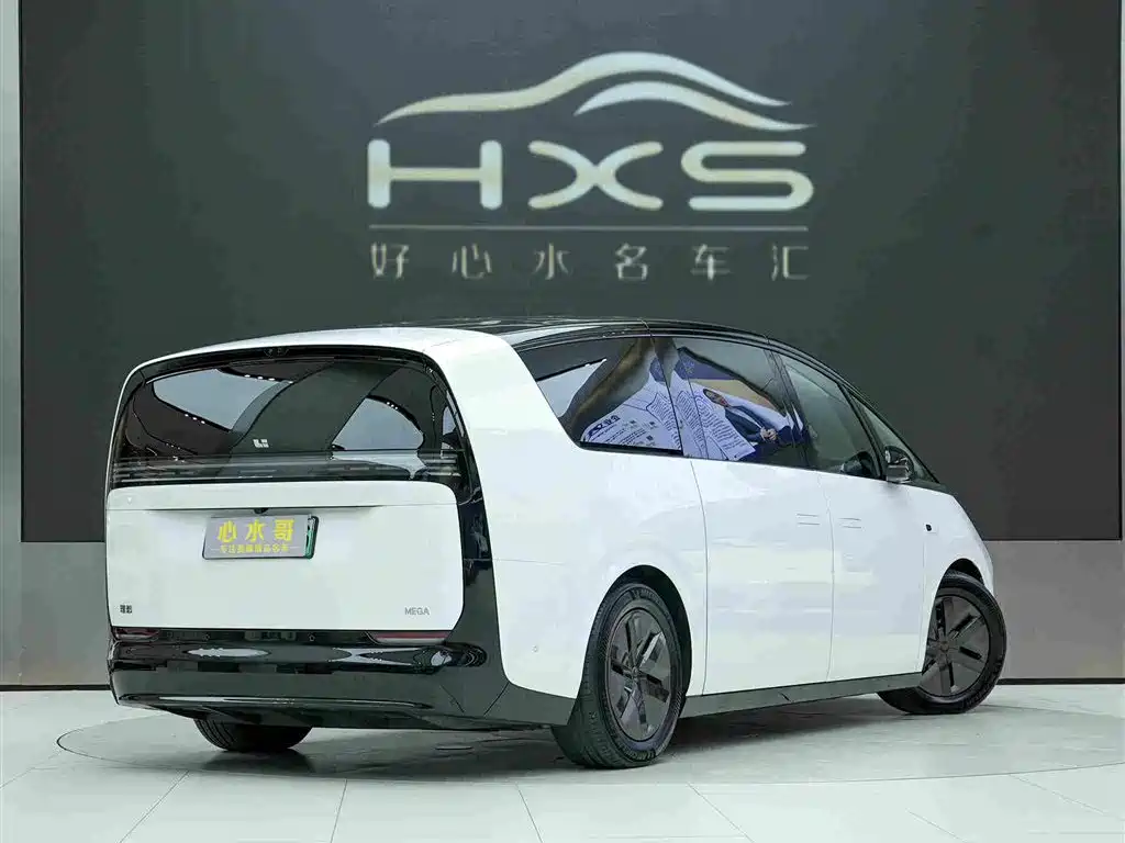 Li Auto Li MEGA — миниатюра 4
