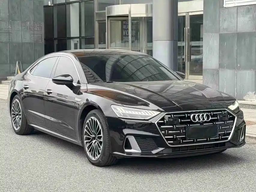 Audi A7L — миниатюра 5