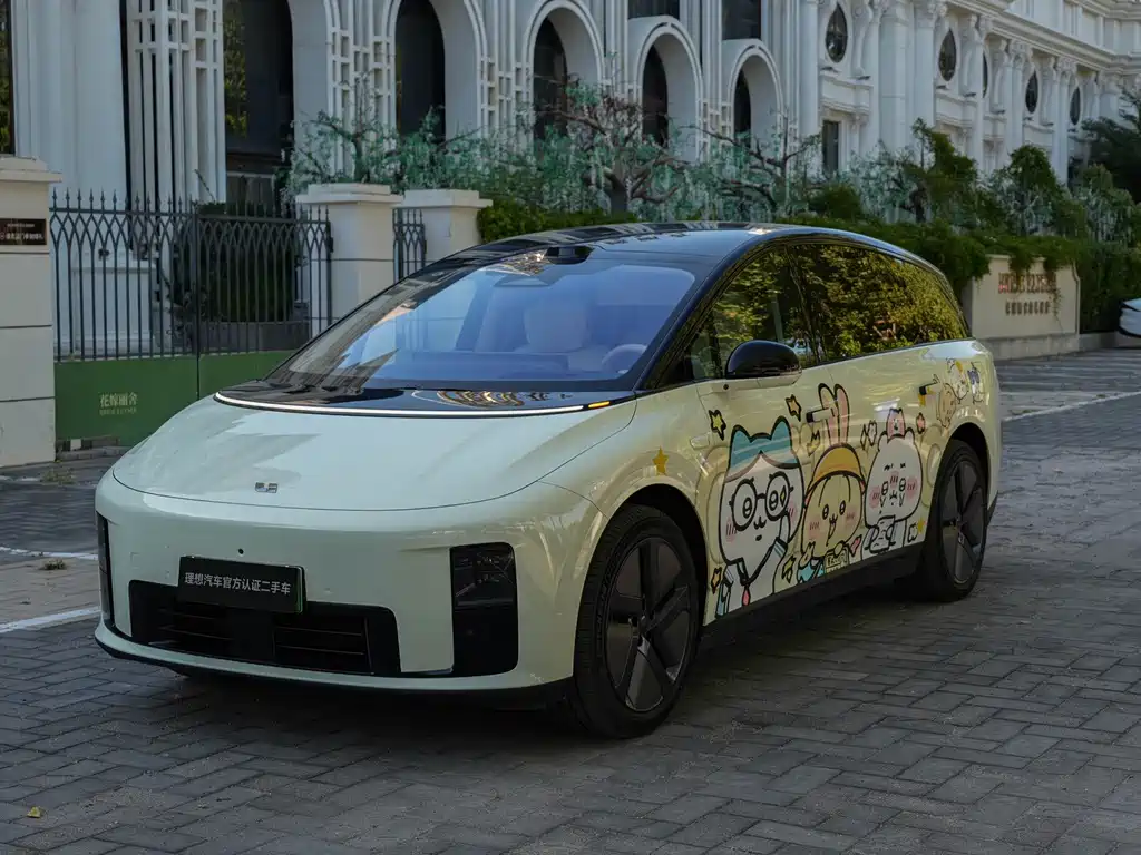 Li Auto Li i8
